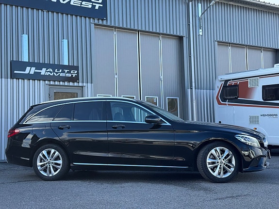 Mercedes-Benz C200 d 2 of 5