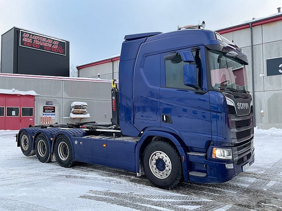 Scania R 590 Nextgen tridem V8