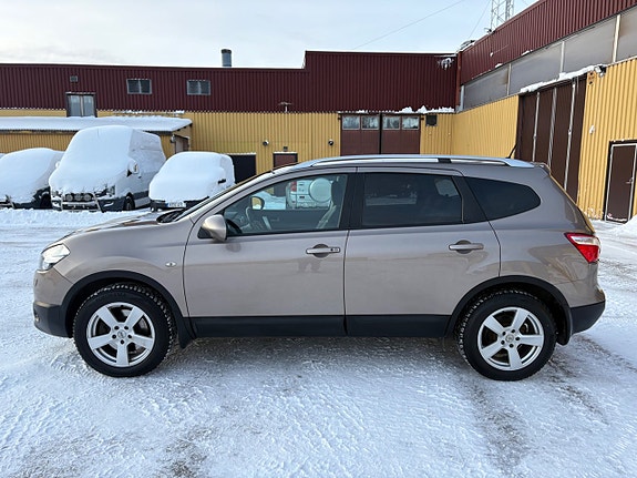 Nissan Qashqai+2 2 of 5