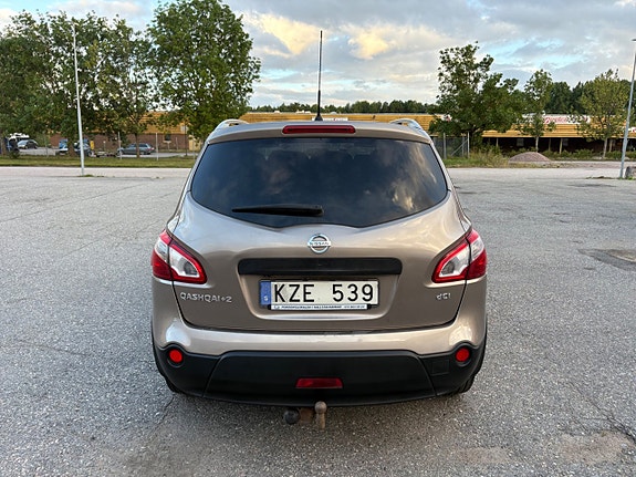 Nissan Qashqai+2 3 of 12