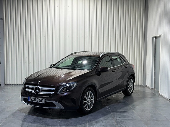 Mercedes-Benz GLA220
