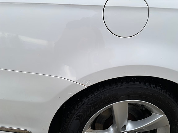 Volkswagen Passat 11 of 12