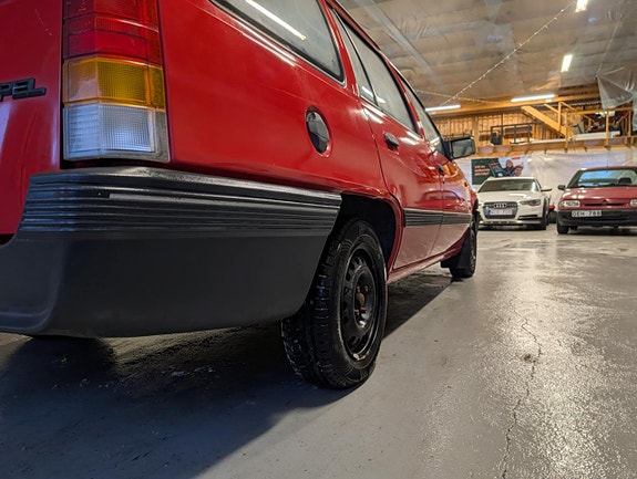 Opel Kadett 6 of 14