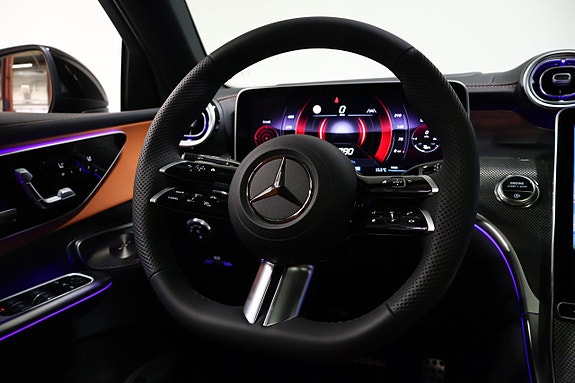 Mercedes-Benz GLC300 10 of 27