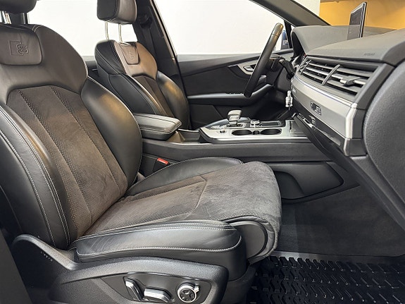 Audi Q7 19 of 19