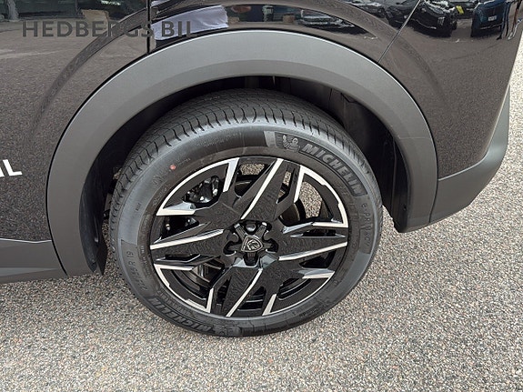 Peugeot 3008 12 of 16