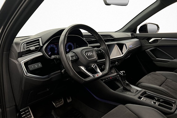 Audi Q3 10 of 30