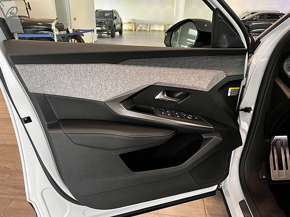 Peugeot 5008 15 of 21