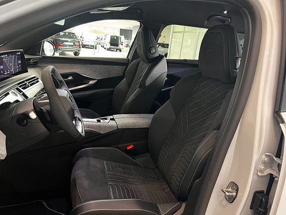 Peugeot 5008 17 of 21