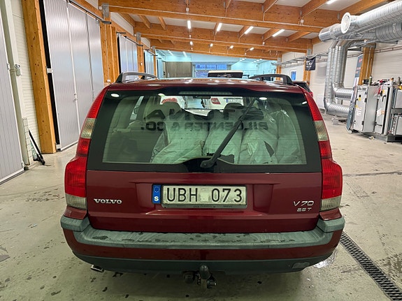 Volvo V70 13 of 14