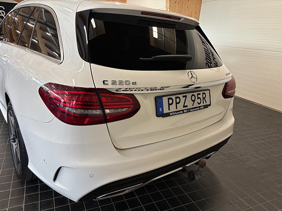 Mercedes-Benz C220 d 4 of 24