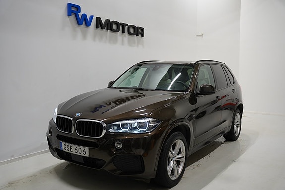 BMW X5 2 of 5
