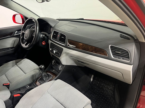 Audi Q3 4 of 5