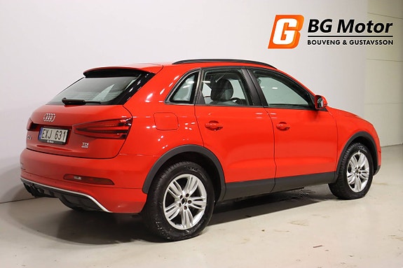 Audi Q3 3 of 5