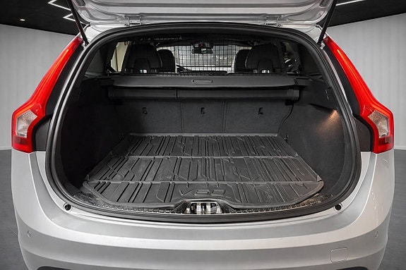 Volvo V60 5 of 19