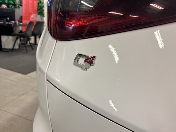 Alfa Romeo Stelvio 22 of 24