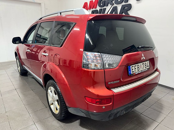 Mitsubishi Outlander 12 of 17