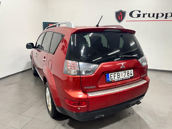 Mitsubishi Outlander 9 of 17