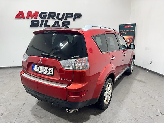 Mitsubishi Outlander 4 of 5