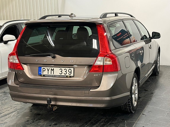 Volvo V70 6 of 24