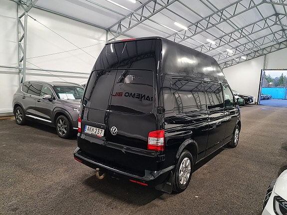 Volkswagen Transporter 3 of 5