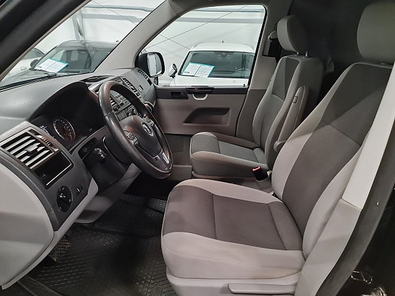 Volkswagen Transporter 15 of 18