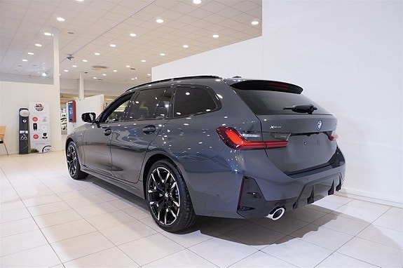BMW 330e 6 of 11