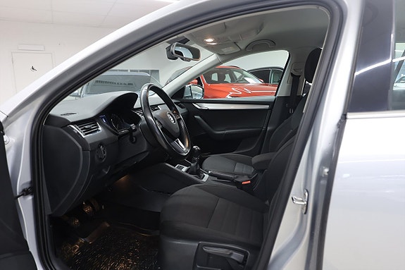 Skoda Octavia 16 of 21