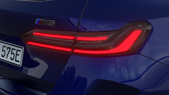 BMW M5 8 of 13