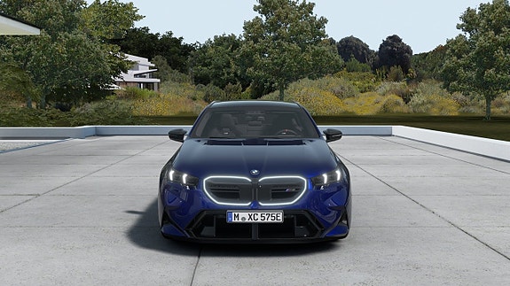 BMW M5 3 of 13