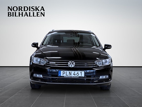 Volkswagen Passat 2 of 5