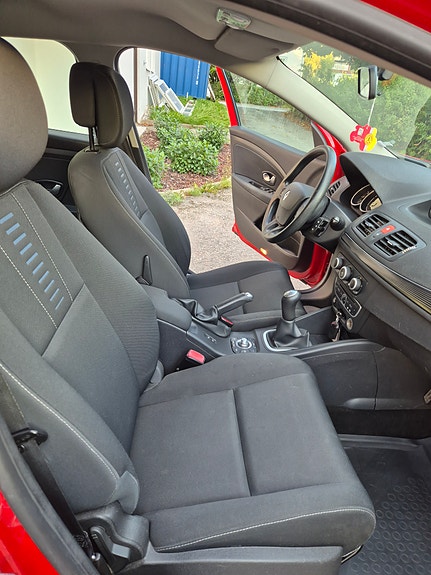 Renault Megane 8 of 9
