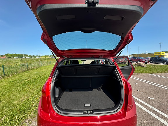Kia Venga 4 of 5