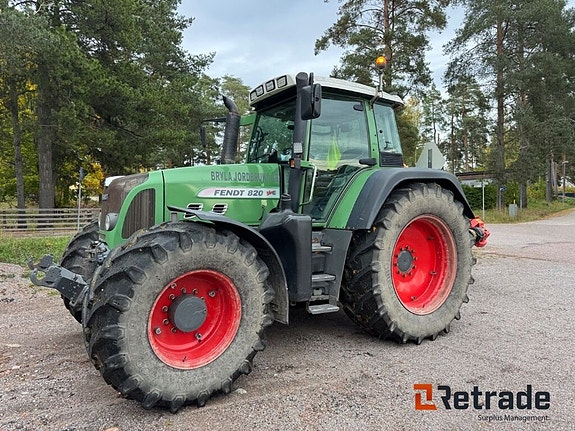 Traktor Fendt 820 Vario TMS