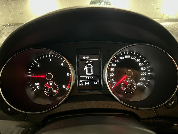 Volkswagen Golf VI 15 of 30
