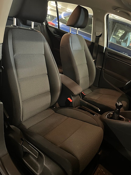 Volkswagen Golf VI 20 of 30