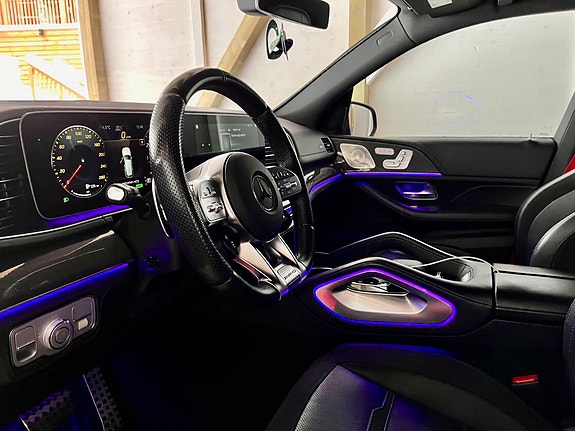 Mercedes-Benz GLE53 8 of 11