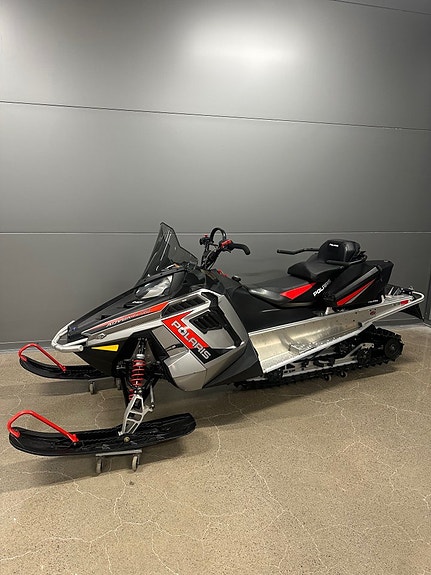 Polaris Indy Adventure 550