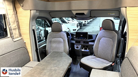 Knaus VAN TI PLUS PLATINUM 700 LF 4 of 8