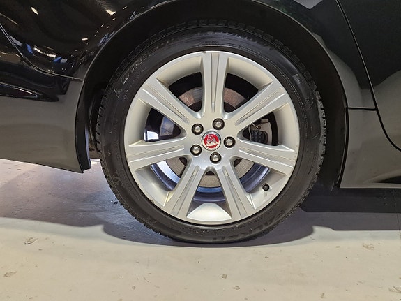 Jaguar XF 21 of 21