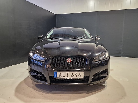 Jaguar XF 3 of 21