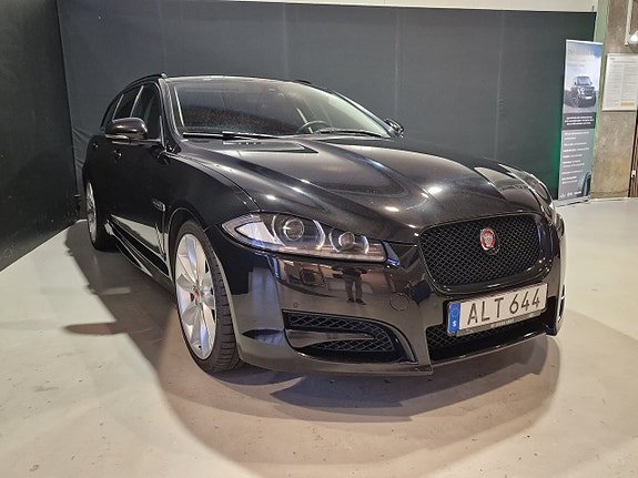 Jaguar XF 4 of 21