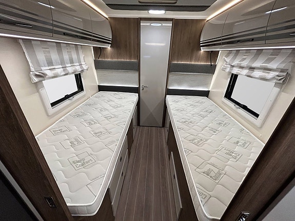 Ci MAGIS 82 XT LÅGA LÅNGBÄDDAR TOA BAK ALDE VÄRME 165HK AUTOMAT 14 of 30