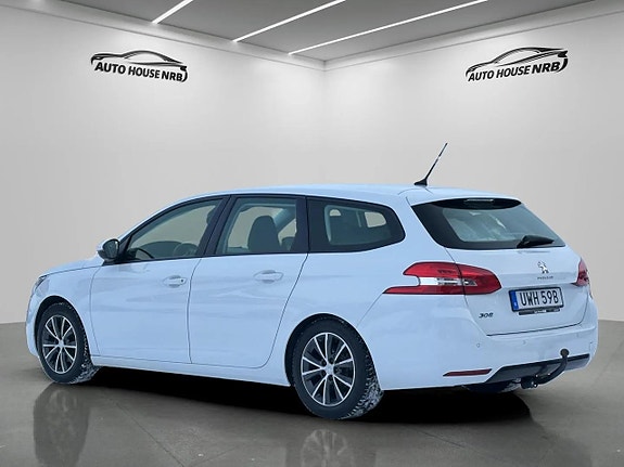 Peugeot 308 7 of 26