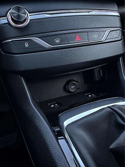 Peugeot 308 17 of 26