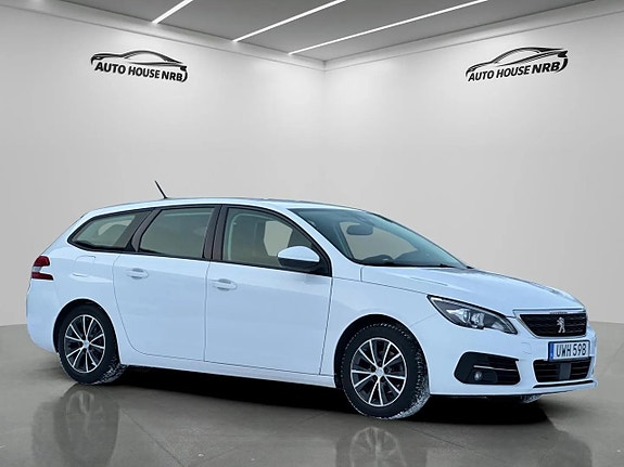 Peugeot 308 4 of 26