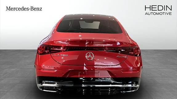 Mercedes-Benz CLA350 7 of 8