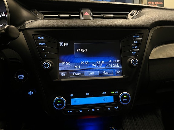 Toyota Avensis 14 of 14