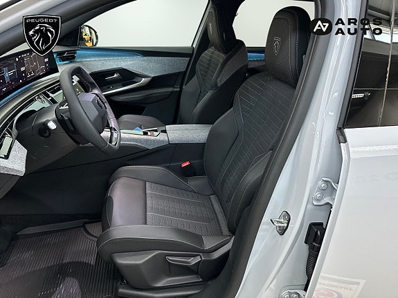 Peugeot e-5008 9 of 21