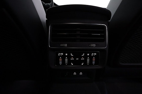 Audi Q8 9 of 27